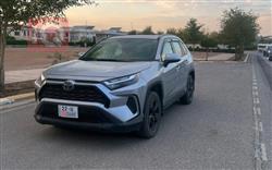 تۆیۆتا ڕاڤ 4